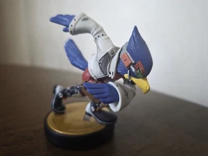 Falco Nintendo Amiibo - Super Smash Brothers - Picture 1 of 2