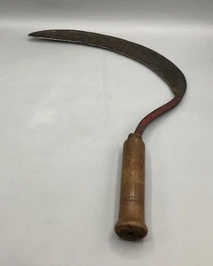 Vintage Sythe Sickle Scythe Wood Handle Corn Rustic Farm Hand Tool - Picture 1 of 10