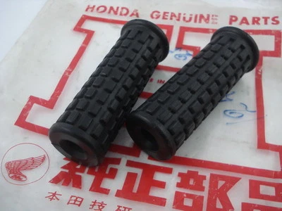  Honda SuperHawk 250 305 CB72 CB77 CL72 CL77 Foot Peg Footrest Rubber // JAPAN   - Image 1 of 4