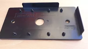 ORIGINAL MAKITA STANZPLATTE PASSEND FÜR BO3700 BO3710 BO3710X BO3711 1/3 BLATTSCHLEIFER NEU - Bild 1 von 3