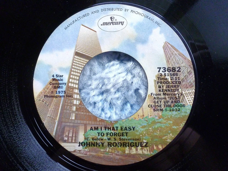 JOHNNY RODRIGUEZ 45 RPM 7" VINYL - Am I That Easy To Forget - Image 1 of 1