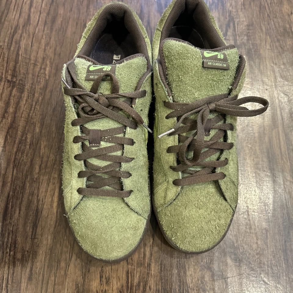 Nike SB Air Classic SB “Oscar the Grouch”  size 14 used  - Image 1 of 4