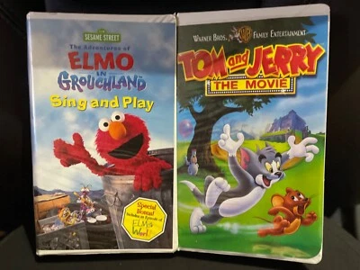 Elmo In Grouchland / Tom And Jerry the Movie Clam Shell's vhs - Image 1 of 2