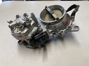 87-93 Mercedes-Benz W124 W201nFuel Distributor Unit Air Flow 0438121033 B5091 - Picture 1 of 4