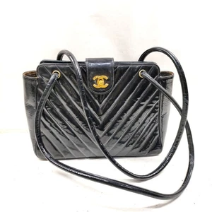 NO TARIFF Chanel Schultertasche Chevron schwarz Lackleder 2886368 - Bild 1 von 20