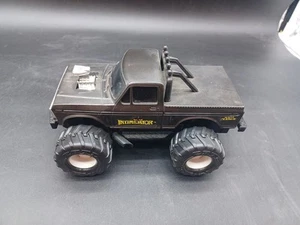 Ertl Intimidator Smokin Shakers Ford Monster Truck Toy 1985  - Picture 1 of 6