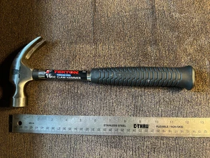 TECTONIC 16 OZ. CLAW HAMMER WITH STEEL AND CUSHIONED HANDLE - Picture 1 of 6
