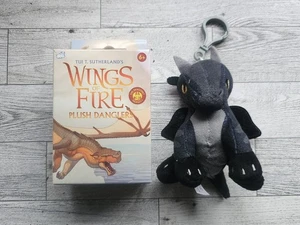 TUI T. SUTHERLAND'S WINGS OF FIRE MORROWSEER IL DRAGO PELUCHE PENGLER FARCITO - Foto 1 di 1