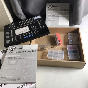 RADIOSHACK ELECTRONICS LEARNING LAB KIT IMPARARE CIRCUITI ELETTRICI #2800055 - Foto 1 di 6