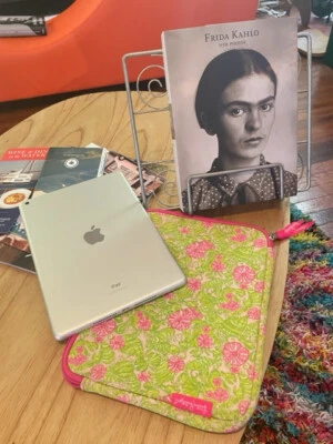 New Lilly Pulitzer 10'-inch Tablet Sleeve - Fits Apple and Samsung - Image 1 of 4