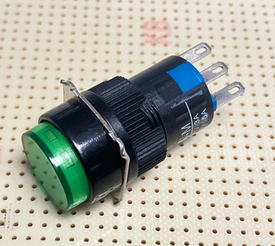 3A SPDT Green Round Push Button Switch 16mm Momentary Gold cl Silver Snap Action - Image 1 of 4