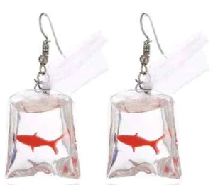 Pendientes de pescado únicos divertidos portátiles peces dorados en bolsa - Imagen 1 de 2