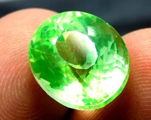 Peridoto Naturale Taglio OVALE Peridoto 12,50 Cts Certificato IGI.C121 - Foto 1 di 8