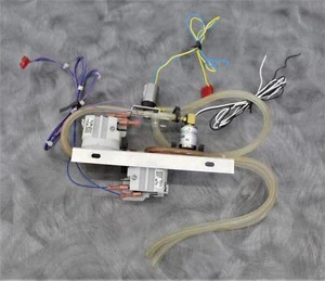 Kendro/Fisher 3530 Incubator Pressure Switch & Solenoids Manifold - Picture 1 of 5