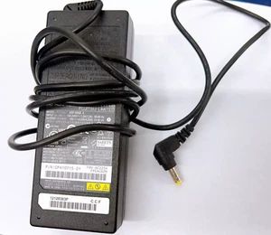 Genuine Original FUJITSU Adapter 19V 4.22A FPCAC62w FMV-AC325A LAPTOP CHARGER - Picture 1 of 3