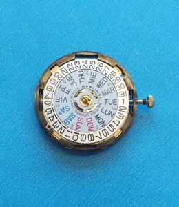 Seiko 8223A 4 Jewel Movement. 3 Hand. Daydate @ 3. Set, Runs, Keeps Time 24 Hrs - Picture 1 of 9