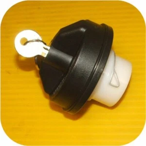 Locking Gas Cap for SUBARU FORESTER IMPREZA LEGACY OUTBACK TRIBECA B9 EQUATOR - Picture 1 of 4