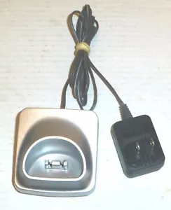 Panasonic PNLC1050 YA Cordless Phone Charging Base Cradle with Adapter PNLV233 - Picture 1 of 2