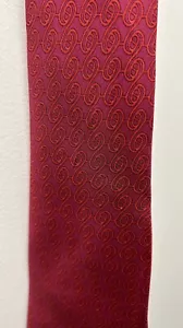 HERMÈS Men’s Red Silk Print Tie Worn Once - Picture 1 of 6