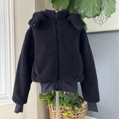 Куртка шерпа Alo Yoga Foxy черная флисовая на молнии размер M уютный слой б/у в отличном состоянии - Изображение 1 из 4