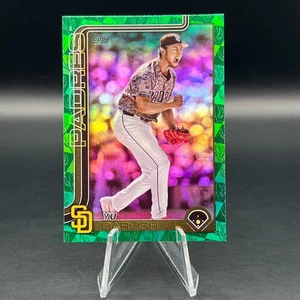 2025 Topps Series 1 #323 Yu Darvish Spring Training Green Foilboard /99 Padres - Bild 1 von 2