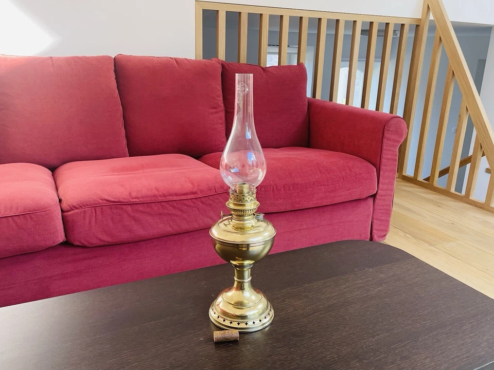 Elegant antique L. & F. kerosene lamp — France, early 20th century - Image 1 of 4