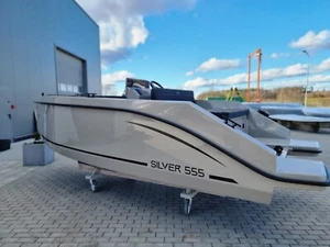 SILVER 555 GFK Boot MotorBoot silveryacht Gleiter ohne Elektro Motor GLEITER NEU - Bild 1 von 10