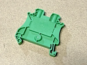 Phoenix Contact - UT4GN - Feed Through Terminal Block - (NEW NO BOX) - Picture 1 of 2