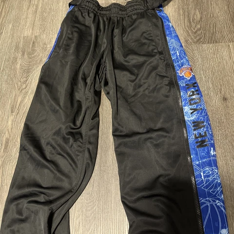 Zipway NBA Men's Sz S New York Knicks Side Zip Athletic Court Sweatpants Black Cover