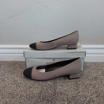 Size 7.5 Women's Bandolino Mellie 2 Taupe/Black Low Heel Slip On Shoes - Image 1 of 4