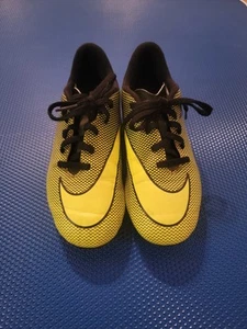 Nike Bravata II Black/ Neon Yellow Soccer Cleats Kids Size 3Y Good Condition 👍 - Picture 1 of 4