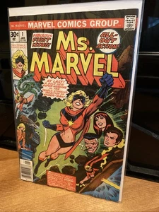 Ms. Marvel #1 (Marvel Comics January 1977) - Picture 1 of 5