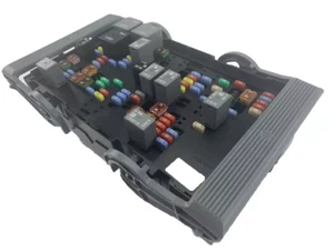 07-09 Chevrolet Tahoe Fuse Box Rely Junction Unit 15925042-02 YS - Picture 1 of 3