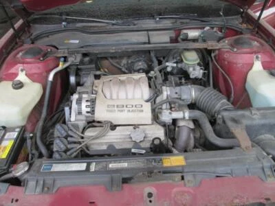 Used Left Headlight Assembly fits: 1992 Buick Lesabre Left Grade A - Image 1 of 4