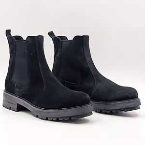 La Canadienne Women Black Suede Platform Waterproof Chelsea Boots size 9.5 - Picture 1 of 10