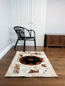 Handgefertigter Patchwork Kuhfell Teppich, 100% Echtleder, Echthaar-auf Kuhfellfell - Bild 1 von 6