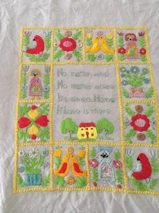Beautiful Unframed Vintage Crewel Sampler On Linen - Picture 1 of 9