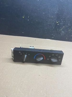 GMC Chevrolet Express 1500 2001-2007 control de clima aire acondicionado t9075 DG Foto 1 de 4