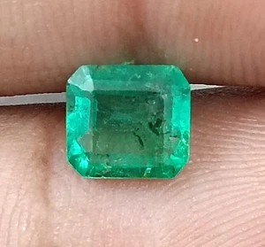 Piedra preciosa aceitada menor esmeralda zambiana verde mediana de 1,51 quilates certificada GSI - Imagen 1 de 10