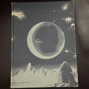 Space Wars, Worlds and Weapons 1979 Hard Cover Steven Eisler VGC - Picture 1 of 4
