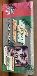 Score 2001 Football Sealed (Drew Brees/Mike Vick RC) - Picture 1 of 4