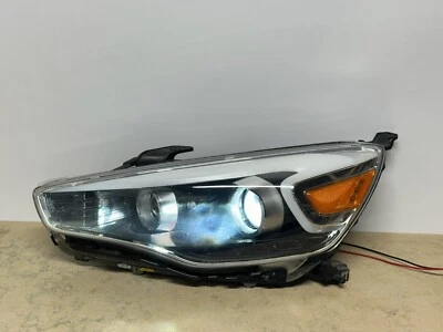 Faro delantero de xenón HID lado izquierdo del conductor para Kia Cadenza 2014 2015 2016 Foto 1 de 4