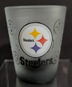 Vintage Libbey Pittsburgh Steelers NFL Shot Glass Frosted Smoke Logo Colors - Picture 1 of 9