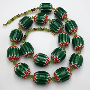 Schöne Vintage venezianischer Stil Chevron grüne Glasperlen Halskette große Perlen - Bild 1 von 15