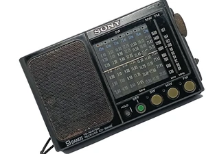 Radio krótkofalowe Sony ICF SW 20 zasila się, ale nie działa używane - Zdjęcie 1 z 7