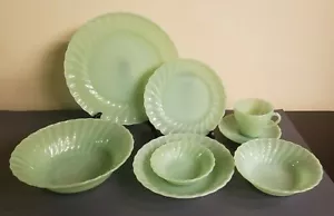 8 FIRE KING ANCHOR HOCKING JADEITE SWIRL SHELL DINNER SET PIECES - Picture 1 of 12