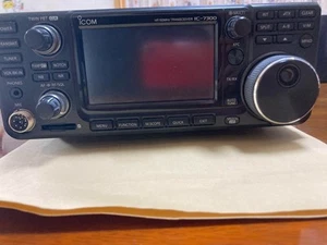 ICOM 7300 HF + 50MHz nadajnik-odbiornik 100W SSB CW RTTY AM FM SDR amatorskie radio szynkowe używane - Zdjęcie 1 z 6