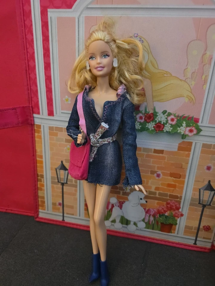 Muñeca Barbie Mattel modelo pelo rubio musa Foto 1 de 4