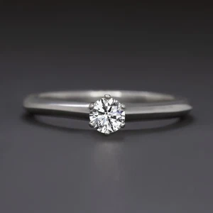 AUTHENTIC TIFFANY & CO DIAMOND ENGAGEMENT RING 0.23ct F VS1 PLATINUM SOLITAIRE - Picture 1 of 2