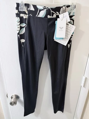 Leggings fitness ROXY TAKE Me TO THE BEACH UPF 50 pequena cor preta/floral nova com etiquetas  - Imagem 1 de 4